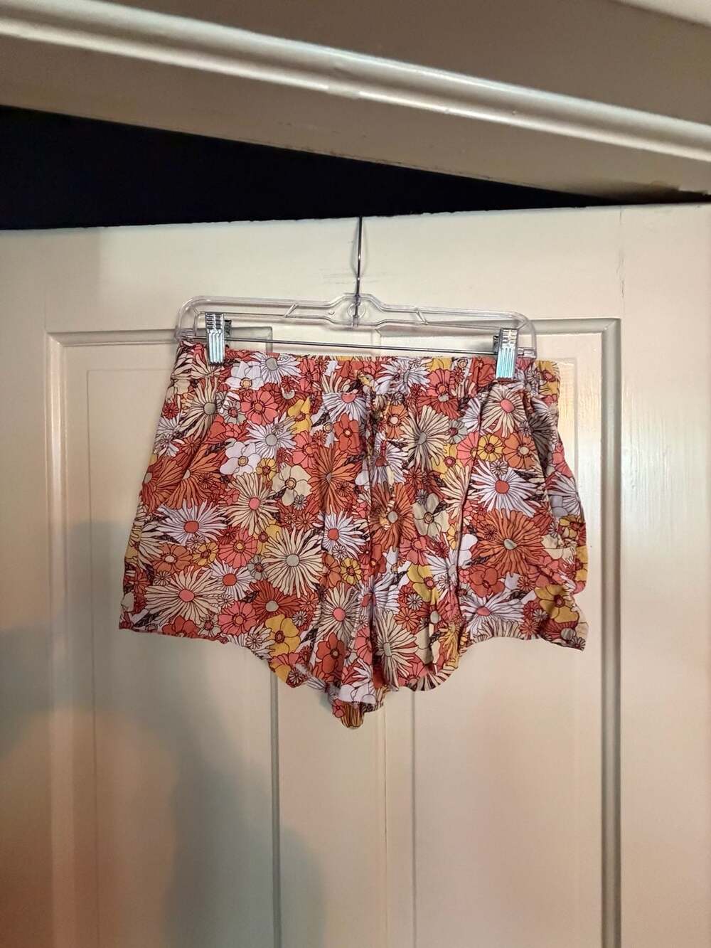 SO High Rise Soft Short Size M Floral Rayon Pull On